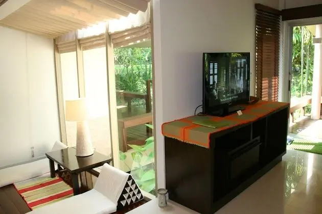 Suite with living room