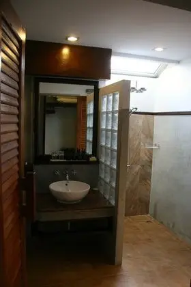 Suite with living room