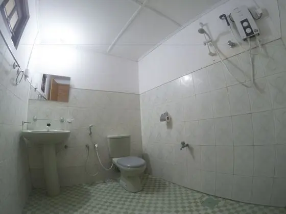 Basic Tek Büyük veya İki Ayrı Yataklı Oda