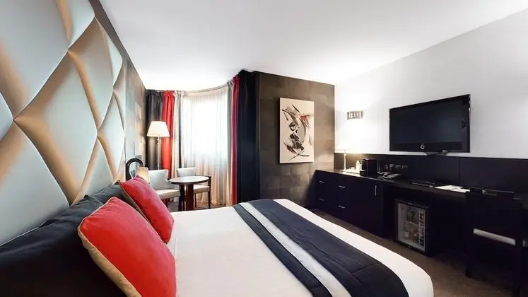 Prestige Room