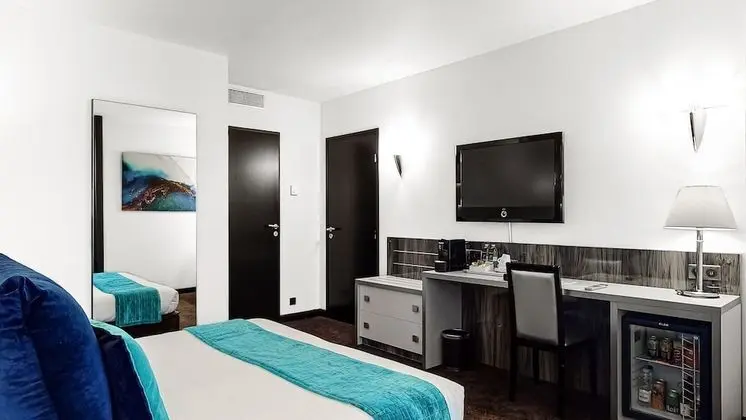 Prestige Room