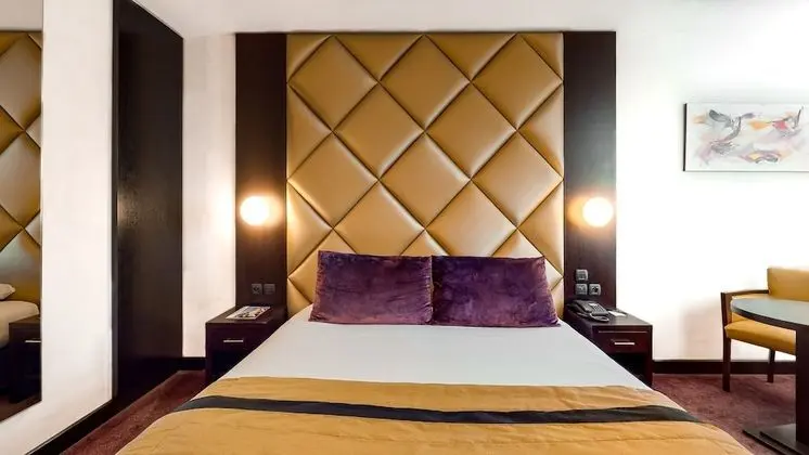 Prestige Room