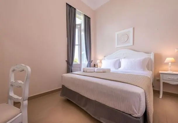 Superior Tek Büyük Yataklı Oda, Balkon, Park Manzaralı