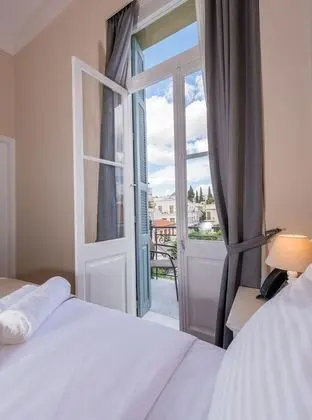 Superior Tek Büyük Yataklı Oda, Balkon, Park Manzaralı