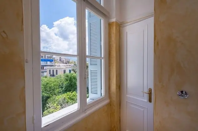 Superior Tek Büyük Yataklı Oda, Balkon, Park Manzaralı
