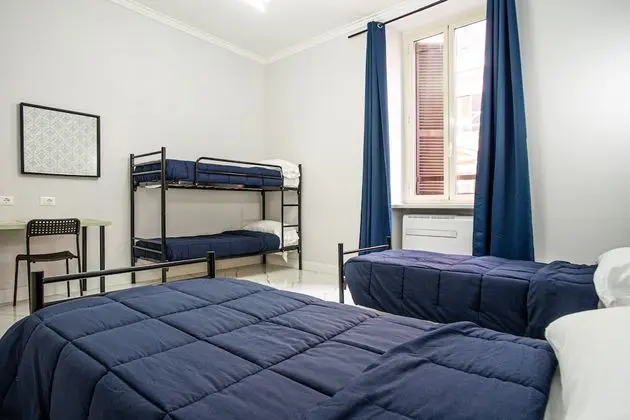 Ortak Ranzalı Oda, 4 Yatak Odası