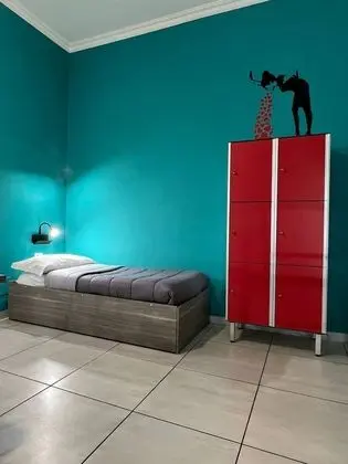 Ortak Ranzalı Oda, Birden Çok Yatak Odası