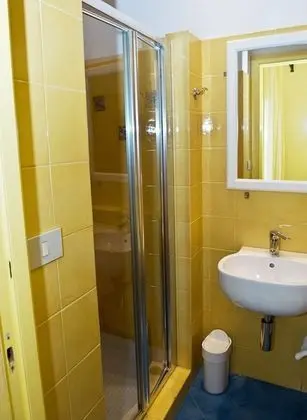 Basic Üç Kişilik Oda, Balkon, Şehir Manzaralı