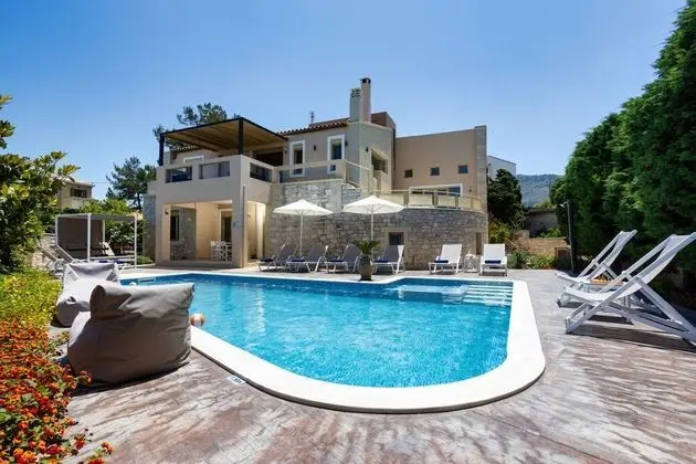 Villa, 5 Yatak Odası, Sigara İçilebilir, Şömine
