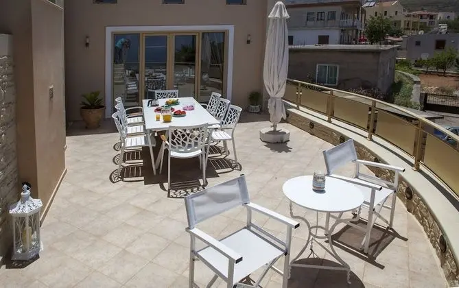 Villa, 5 Yatak Odası, Sigara İçilebilir, Şömine