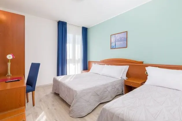 Standard Üç Kişilik Oda