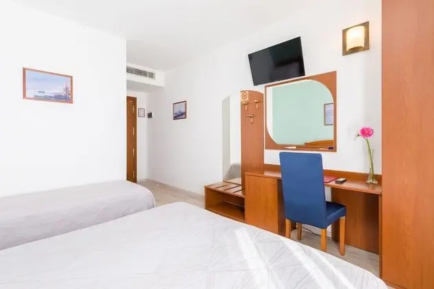 Standard Üç Kişilik Oda