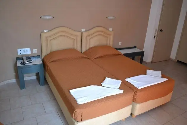 Üç Kişilik Oda (2 adults + children)