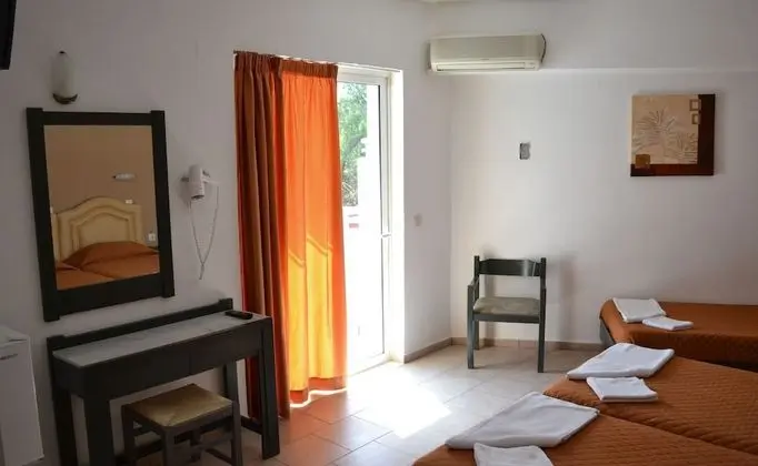 Üç Kişilik Oda (2 adults + children)
