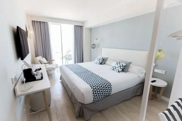 Deluxe Büyük Yataklı Tek Kişilik Oda
