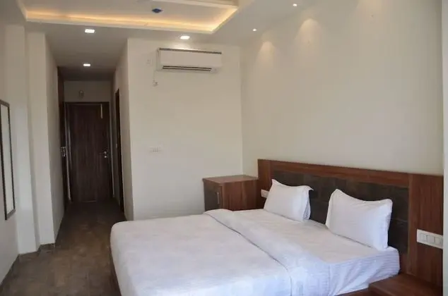 Executive Tek Büyük veya İki Ayrı Yataklı Oda, Sigara İçilebilir