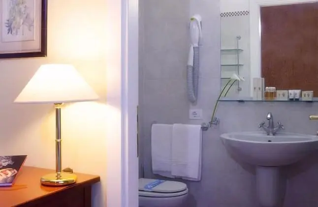 Tek Büyük veya İki Ayrı Yataklı Oda