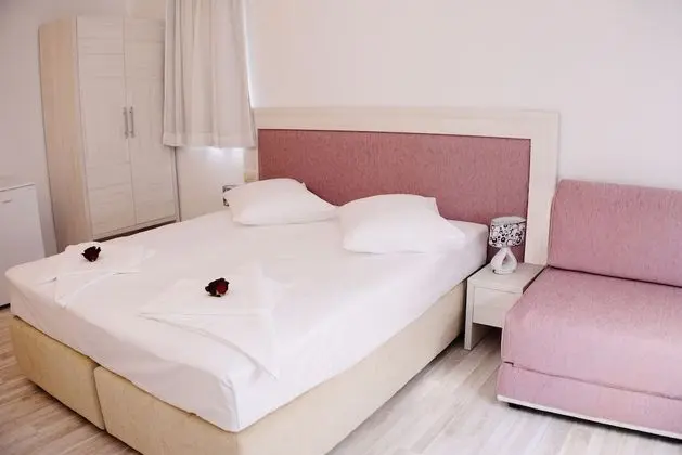 Comfort Stüdyo, Teras, Kısmi Deniz Manzaralı