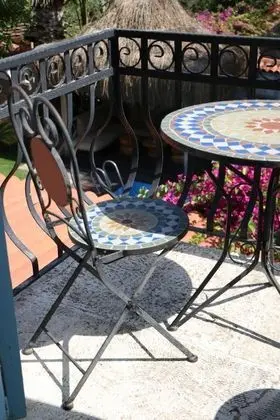 Deluxe Oda, Havuz Manzaralı