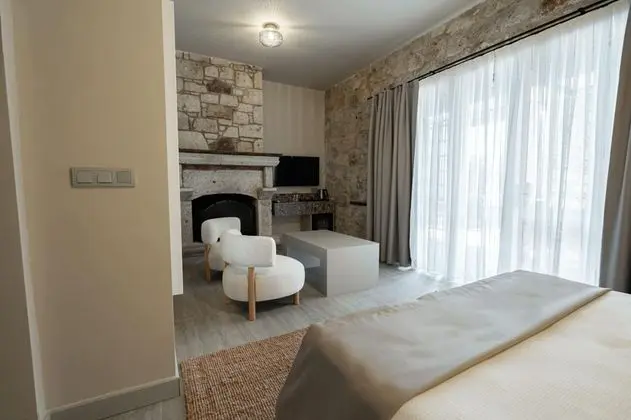 https://images.odamax.com/img/1024x768/odamax/image/upload/Palm_Ala_at__202605141926477__RUA6535.jpg