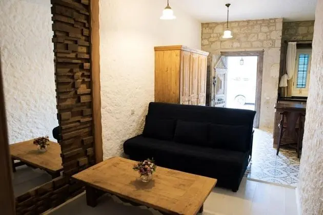 Veranda Suit Oda, Havuz Manzaralı
