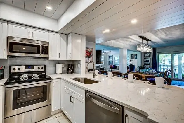 Daire (Palm Bay Club Bayside Closest to Gulf)