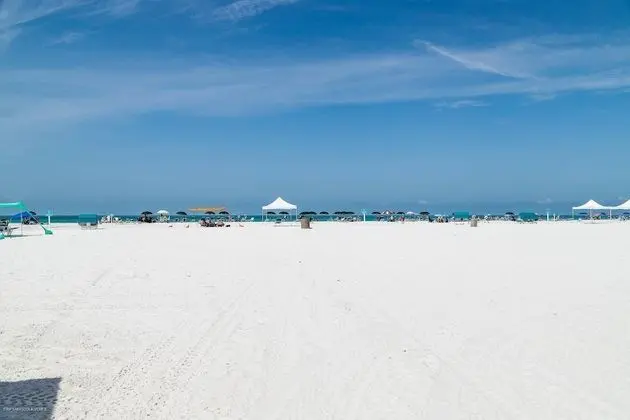 Daire (Palm Bay Club Bayside Closest to Gulf)
