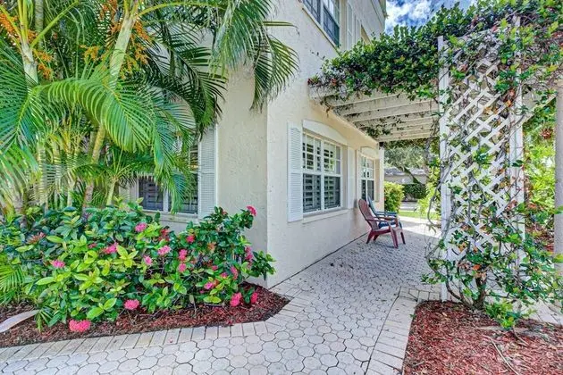 Daire (Palm Bay Club Bayside Closest to Gulf)