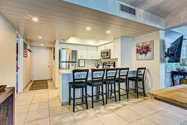 Daire (Palm Bay Club Bayside Closest to Gulf)