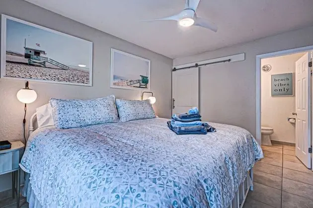 Daire (Palm Bay Club Bayside Closest to Gulf)