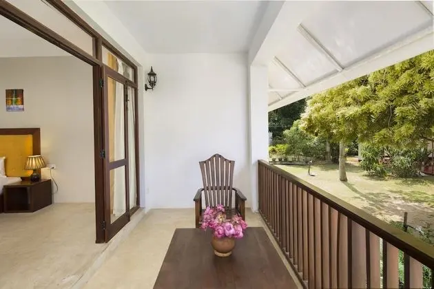 Deluxe Tek Büyük Yataklı Oda, 1 Çift Kişilik Yatak, Balkon, Bahçeli