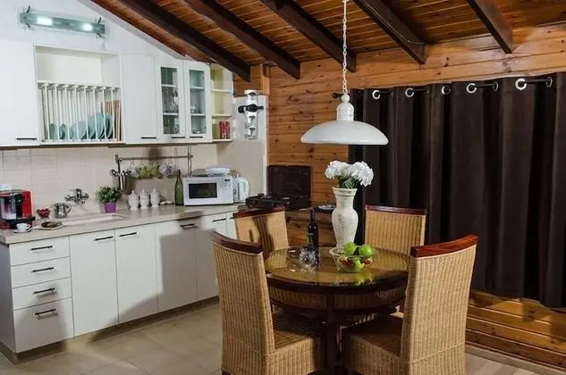 Deluxe Stüdyo, 1 Yatak Odası, Sıcak Su Havuzu, Plaj Manzaralı