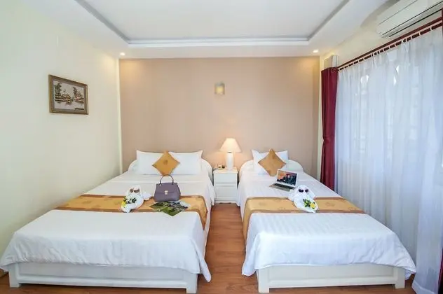 Deluxe Oda, Havuz Manzaralı