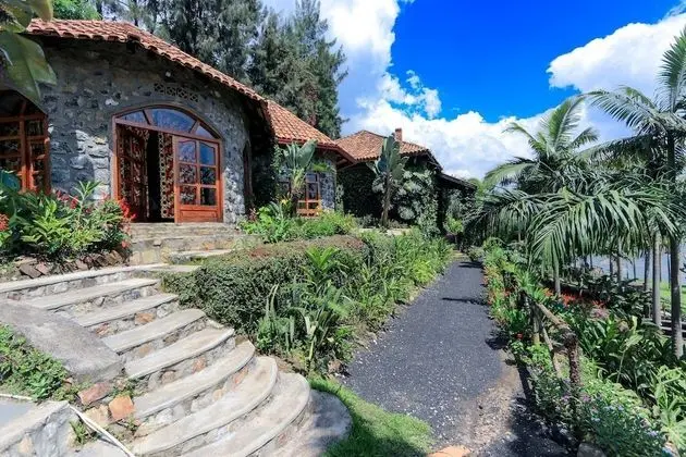 Deluxe Bungalov, Göl Manzaralı