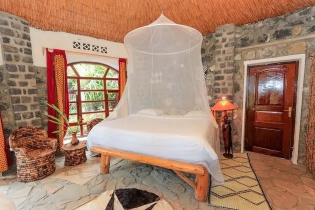 Traditional Bungalov, Göl Manzaralı