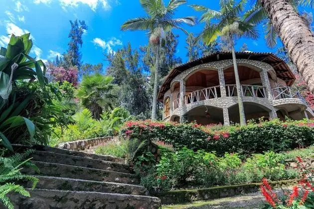 Traditional Bungalov, Göl Manzaralı