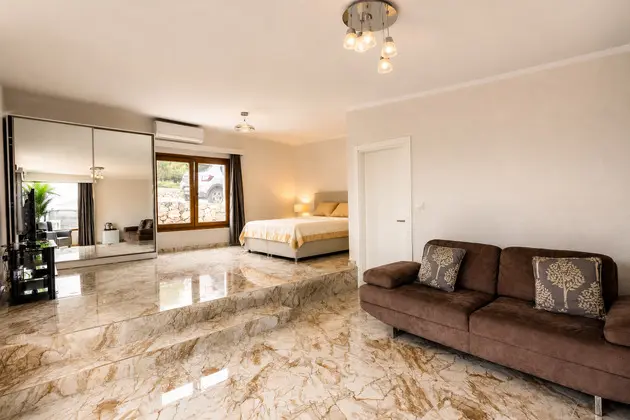 Suite, Kısmi Deniz Manzaralı