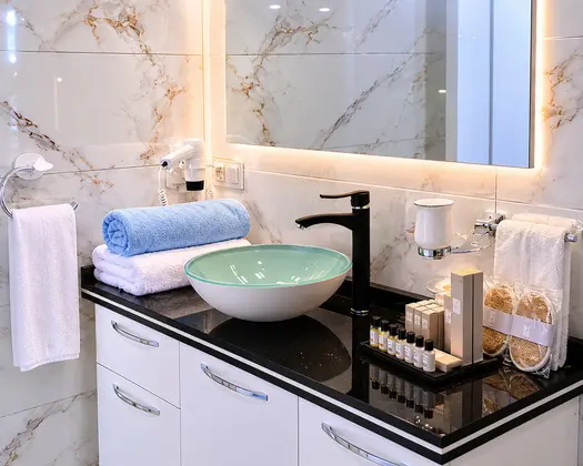 Suite, Kısmi Deniz Manzaralı