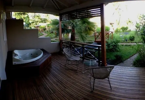 Bungalow, vista giardino