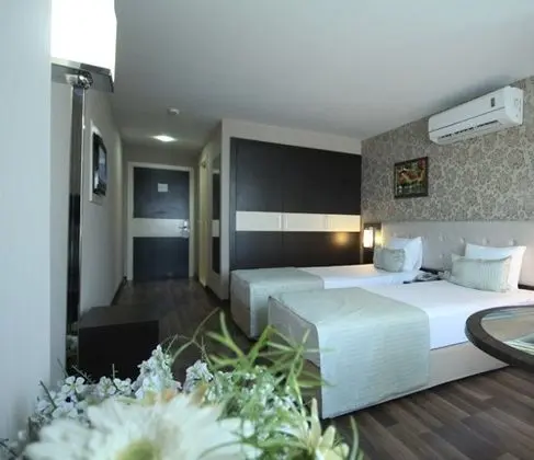 Standart Oda, Şehir Manzaralı