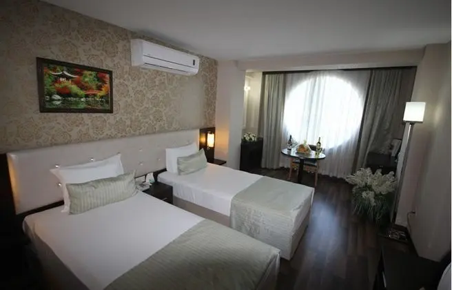 Standart Oda, Şehir Manzaralı