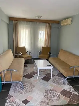 Apart 1+1 Oda, Bahçe Manzaralı, Balkonlu