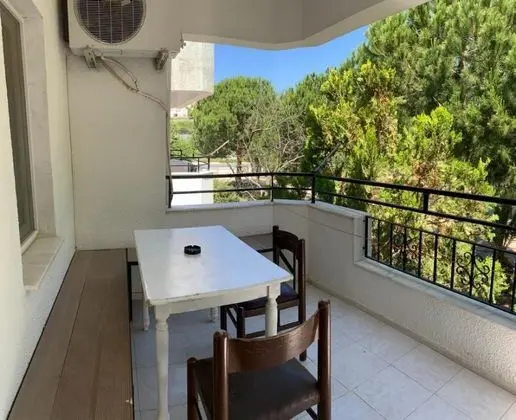 Apart 1+1 Oda, Bahçe Manzaralı, Balkonlu
