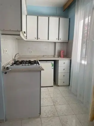 Apart 1+1 Oda, Bahçe Manzaralı, Balkonlu