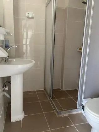 Apart 1+1 Oda, Bahçe Manzaralı, Balkonlu