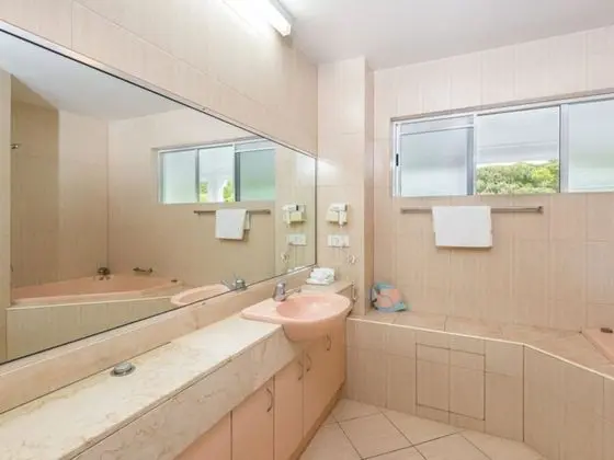 Deluxe Çatı Katı Süiti (Penthouse), 3 Yatak Odası, Dağ Manzaralı, Havuz Kenarı