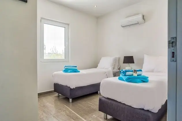 Comfort Apart Daire, 2 Yatak Odası, Havuz Manzaralı, Havuz Kenarı
