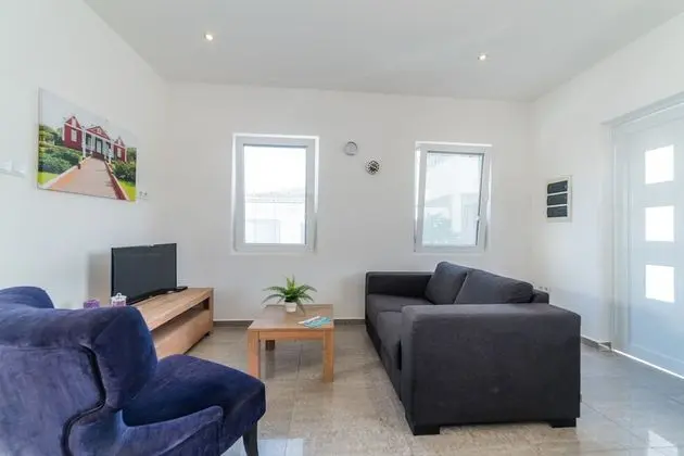 Comfort Apart Daire, 2 Yatak Odası, Havuz Manzaralı, Havuz Kenarı