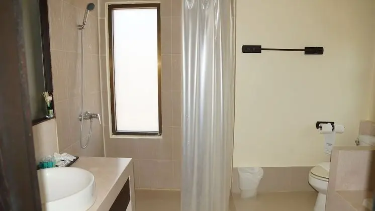 Deluxe Family Room (2 Adults 2 Children)