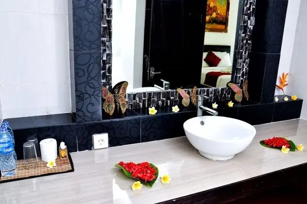Deluxe Tek Büyük veya İki Ayrı Yataklı Oda